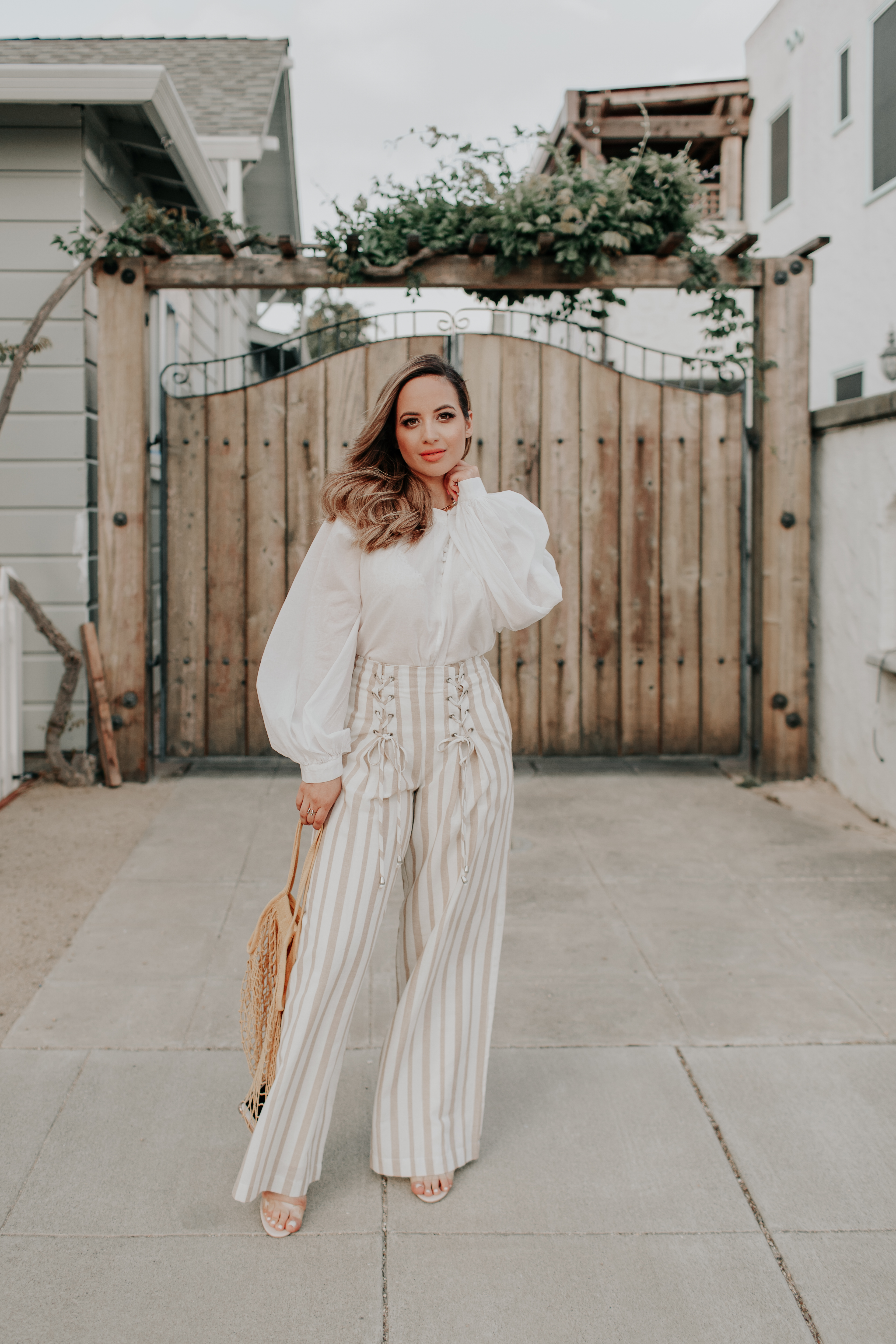 A Classic: Wide-Leg Pants – Claudia Candelas